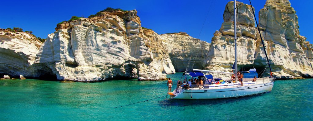 placeingreece's tweet photo. Wonderful views of the Greek Islands from the top of a yatch #amazinggreece https://t.co/gSGchF2J8c