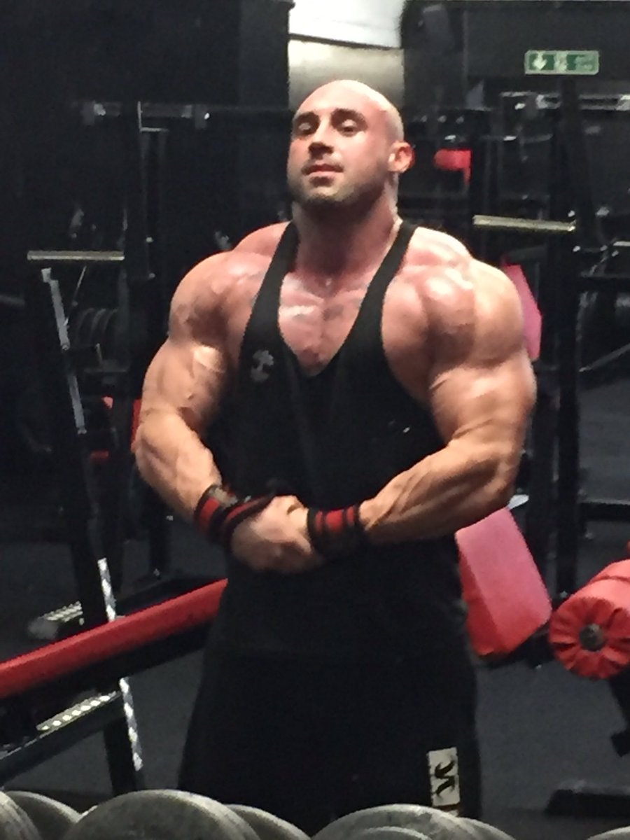 AntJacksonUK's tweet photo. Last of my progress shots till show day 👍🏻#8weeks #NABBAEngland #teamnapa @Bigsi2306 @nsn_supplements https://t.co/Aj09JP1cWS