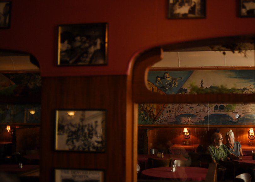 denverpost's tweet photo. Patsy’s Inn closes after 95 years of Italian cuisine in #Denver https://t.co/eaa7ZQaPpj https://t.co/iEyE78cXp4