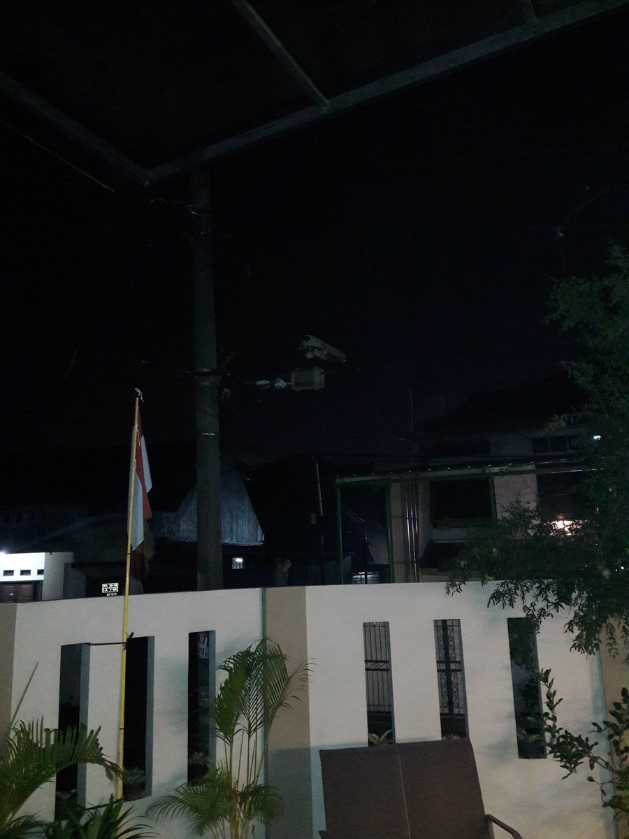 Penerangan jalan di Komp. Daan Mogot Estate mati. <a href="/basuki_btp/">Basuki T Purnama</a>