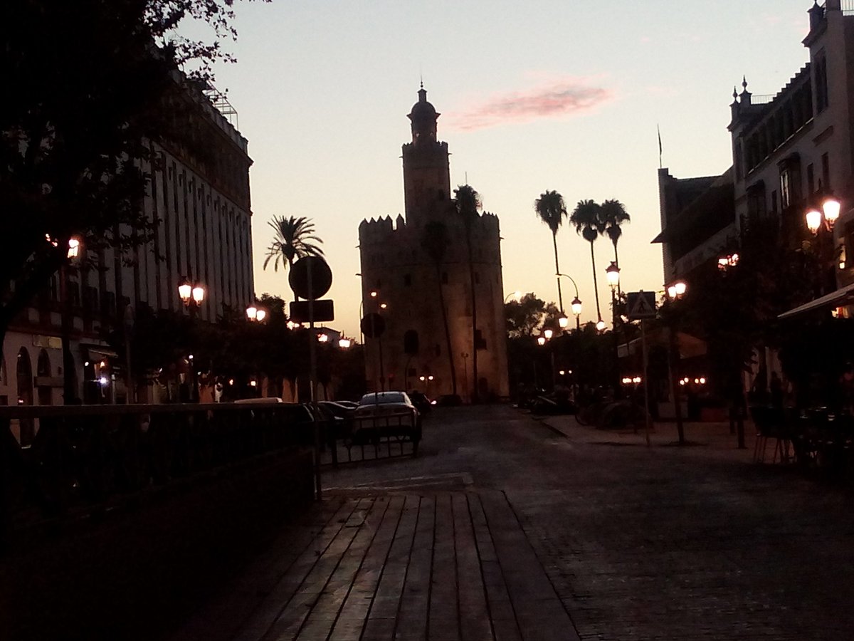 CoraimaTurrens's tweet image. Mis ganas de volver a la capital sevillana aumentan por segundos... #septiembre #Sevilla #modosdevida #rutinabonita