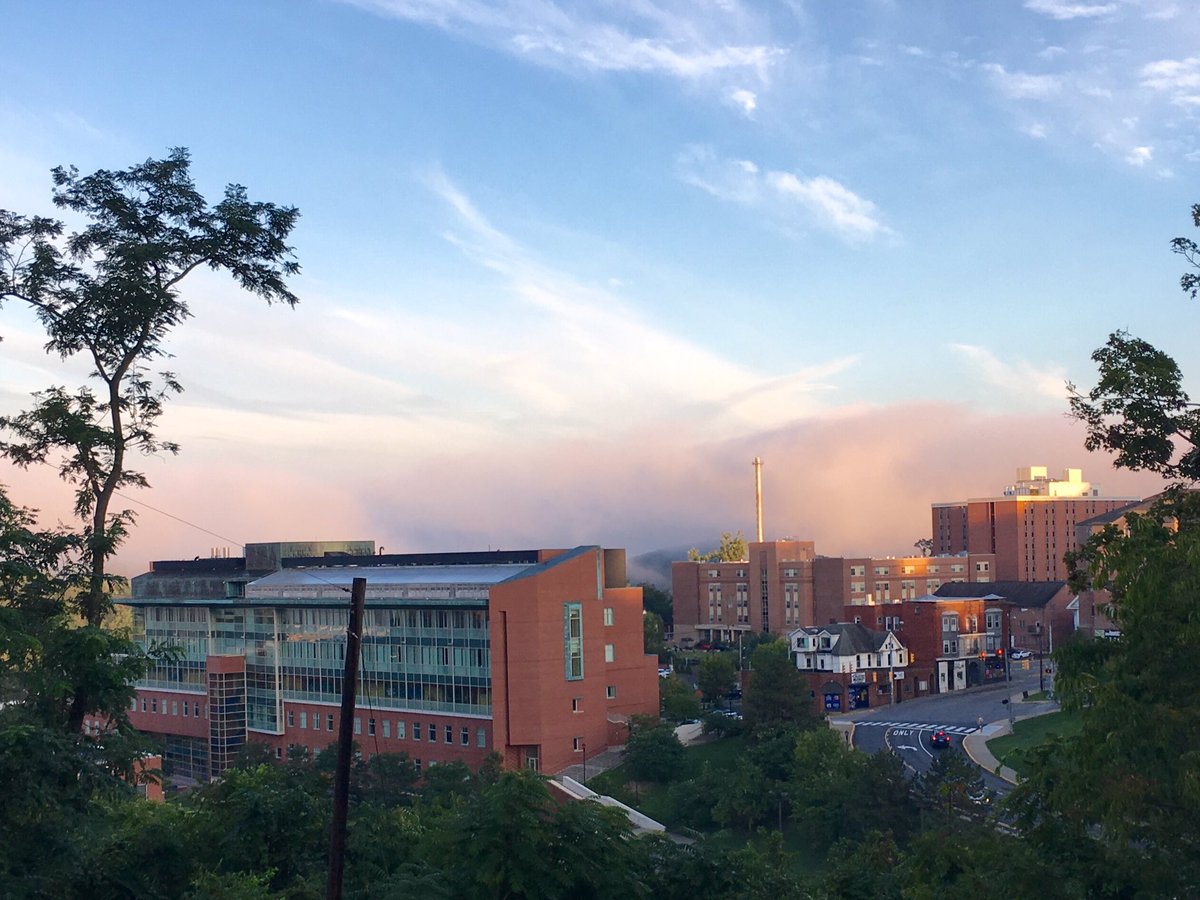 WVU_Views's tweet photo. Those clouds this morning ☁️ https://t.co/h2cJUQMiZe