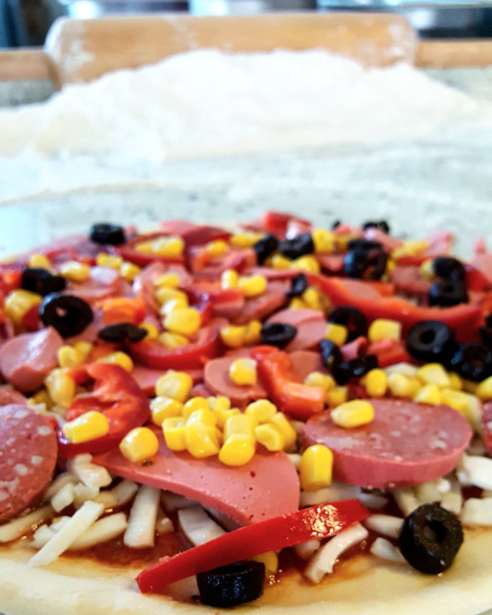 AfillyRestauran's tweet photo. Dönerse senindir, ben pizza söyledim... 🙃🍕
#afilly #doner #pizza #burger
0224 329 99 99 | https://t.co/slLAgEGGkq https://t.co/iHGELzsKGv