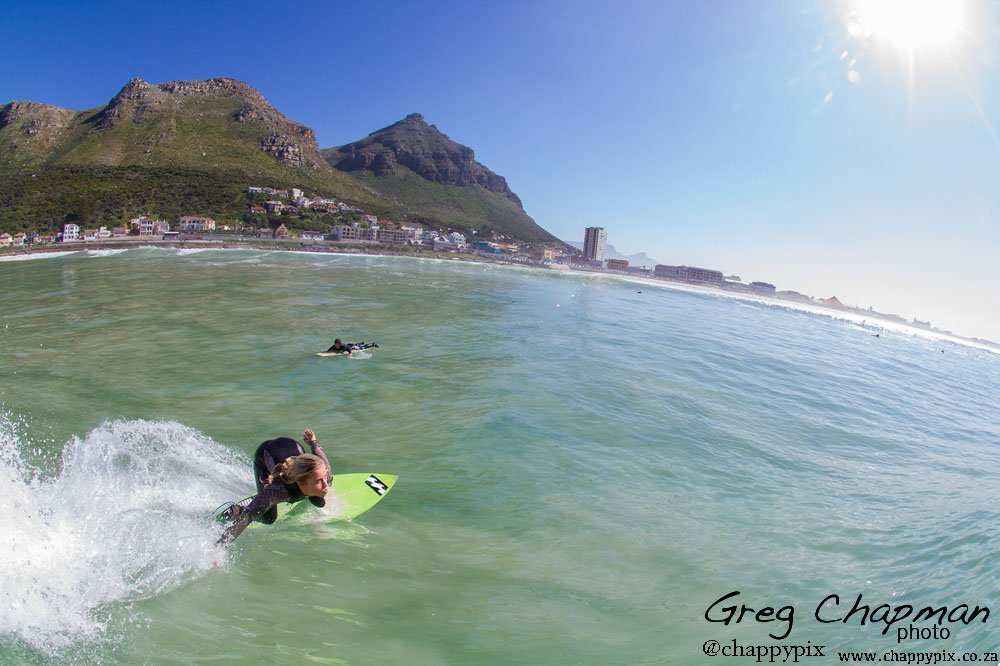 fun morning of #surf with <a href="/bbwomens_za/">Billabong Womens ZA</a>  ’s Emma Smith in @capetown . #capesurf #surfphotography <a href="/Zigzagsurf/">Zigzag - SA Surf Mag</a>