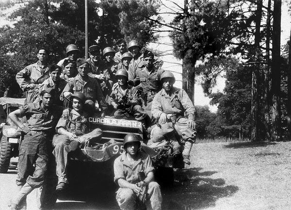 PabloIglesias's tweet image. Un día como hoy los antifascistas españoles de La Nueve participaban en la liberación de París #Orgullo