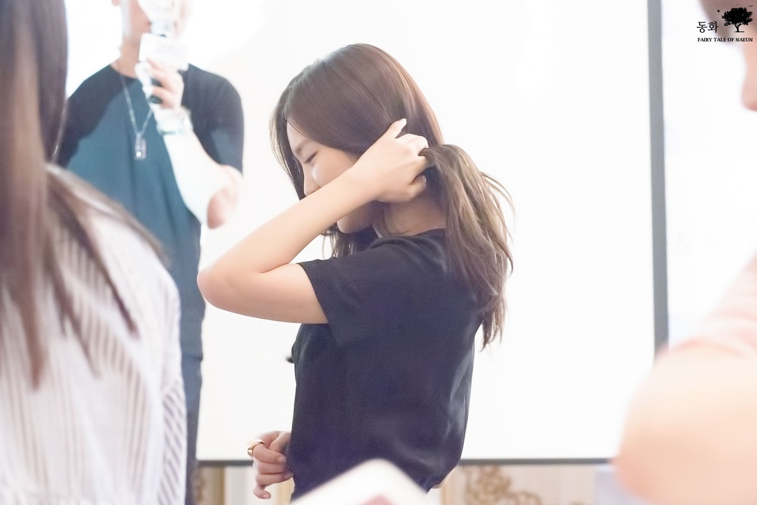 CqnFLalUEAUafnv.jpg:large