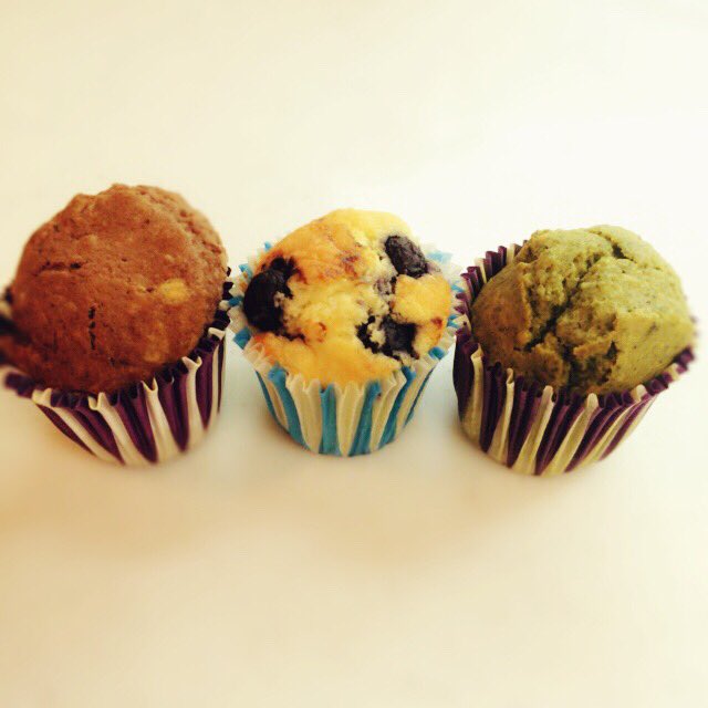fu_mi_ri's tweet photo. ⁑カップケーキ(ブルーベリー、抹茶、ココア)
暇だったので思いつきで✋
2枚目は抹茶とココアのマーブル恐竜さんですෆ⃛ https://t.co/fnZb5G1mHp