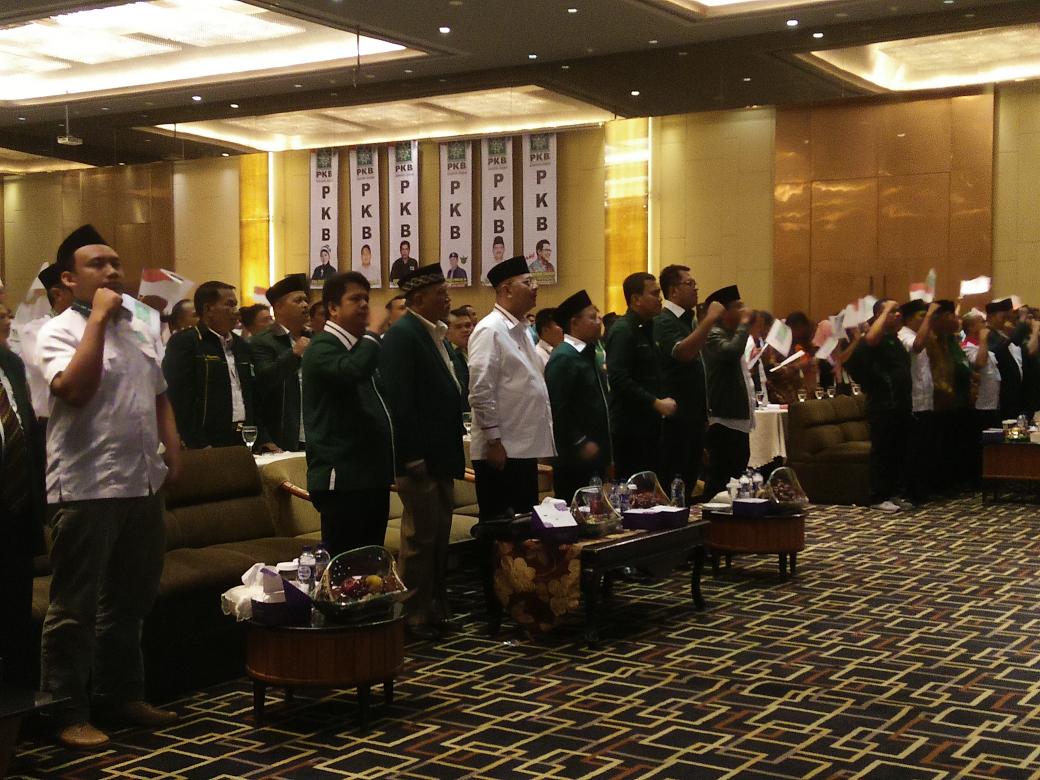 ance1235's tweet photo. Tiba di lokasi acara rakorwil dan pelantikan DPAC PKB SE SUMUT @cakiminpkb @Kadir_Karding @BeritaPKB @PKBTV https://t.co/2WwvDOnURi
