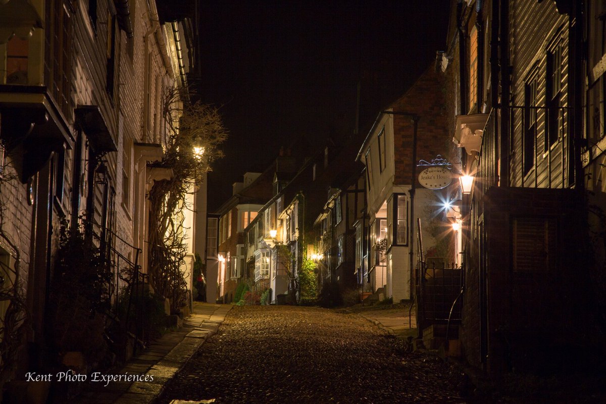 Evening Photography in Rye with <a href="/KentPhotoExper/">KentPhotoExperiences</a> - not to be missed. facebook.com/KentPhotoExper…