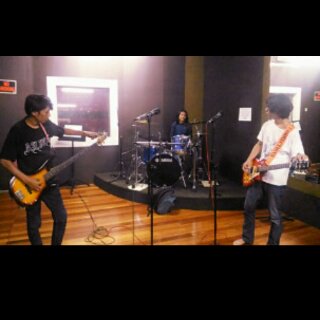 Latihan menuju grunge fest at rawamangun♬