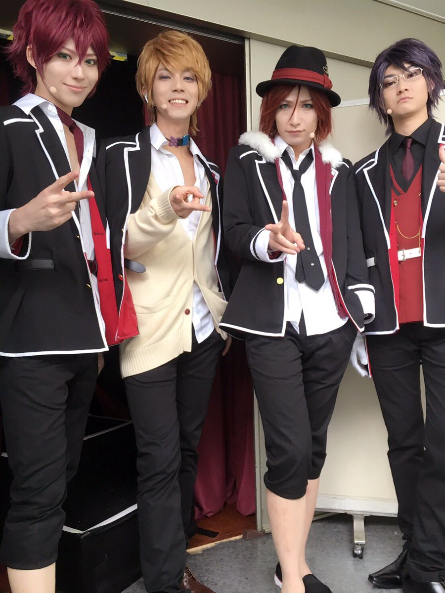 髙﨑俊吾 Shungo Takasaki Twitterren 本日19時より舞台 Diabolik Lovers Re Requiem 初日開幕です 本日はアフターイベントで逆巻兄弟の特別撮影会もございます 当日券もあるので 是非劇場に見に来てくださいね