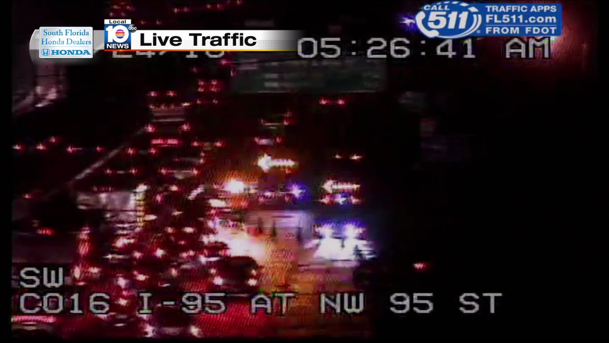 Crash blocking 2 Right lanes! I-95 SB at NW 95th St #traffic #miami https://t.co/MmWNZNK7cP