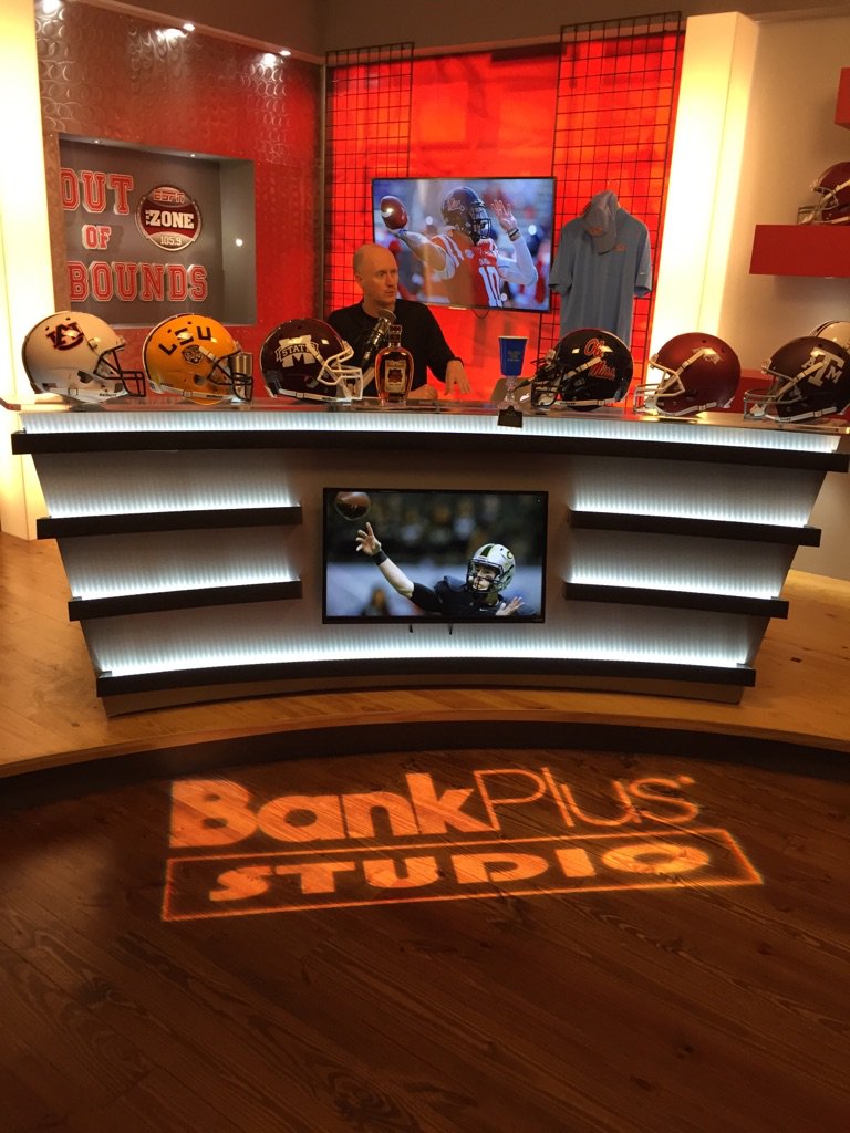 bobounds's tweet photo. #oobespn App had LIVE stream https://t.co/t5jAb0q4a3 https://t.co/OCgPU7KxIe