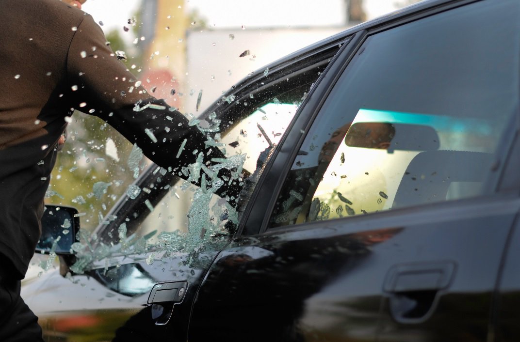 instantCarCheck's tweet image. Viewing a car? Check if it's stolen now! buff.ly/2aWfHoG