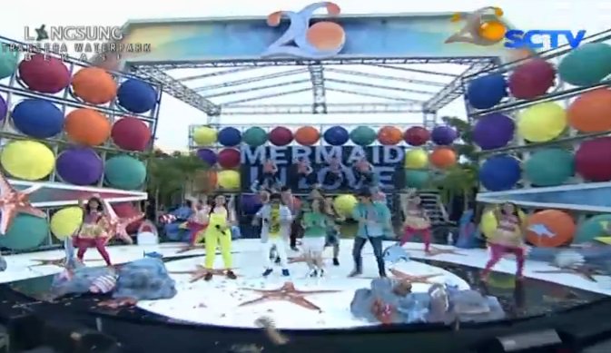 SCTV's tweet photo. Terima kasih sudah nonton #FanFestMIL , jangan beranjak dari tv kamu sekarang kita lanjut nonton #MermaidInLove https://t.co/MxnRo1Tlij