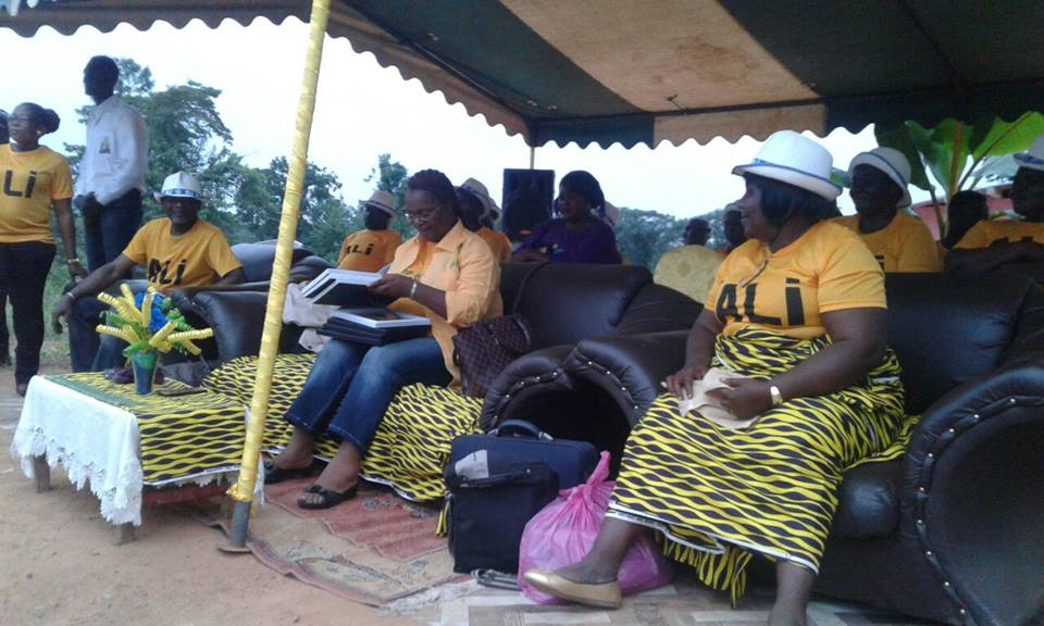 UdisGabon's tweet photo. ARRIVÉE SURPRISE DE LA COORDINATRICE ET DU CONSEILLER POLITIQUE LEYINDAH https://t.co/t85zem1tL6