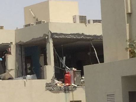 gulf_news's tweet photo. Two in critical condition following explosion at Dubai's Al Khail Gate   https://t.co/rmaz3T1gEk https://t.co/QU8PePnQfY