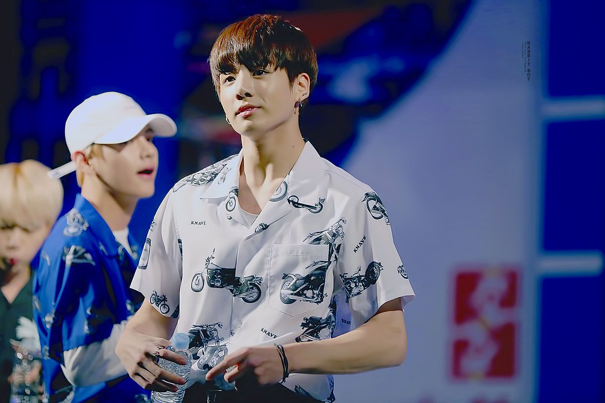 jeonggukupdates tweet picture