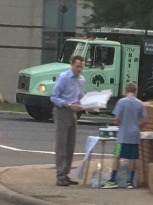 dreddcnc's tweet photo. @ctbohmfalk in #Service in #Cotswald zone of @F3Metro. 

#HIM
#ThatSimebody https://t.co/aumoKhrzxg