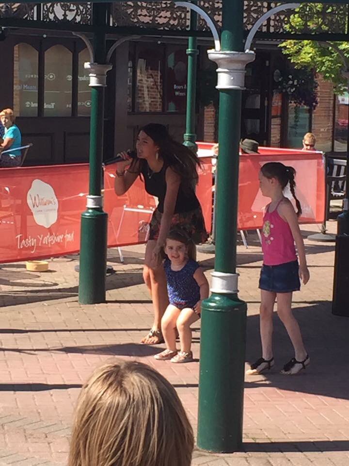 jade_eyre's tweet photo. So Madison enjoyed dancing along with @chanleeofficial 💜 https://t.co/cKg9xYv3BS