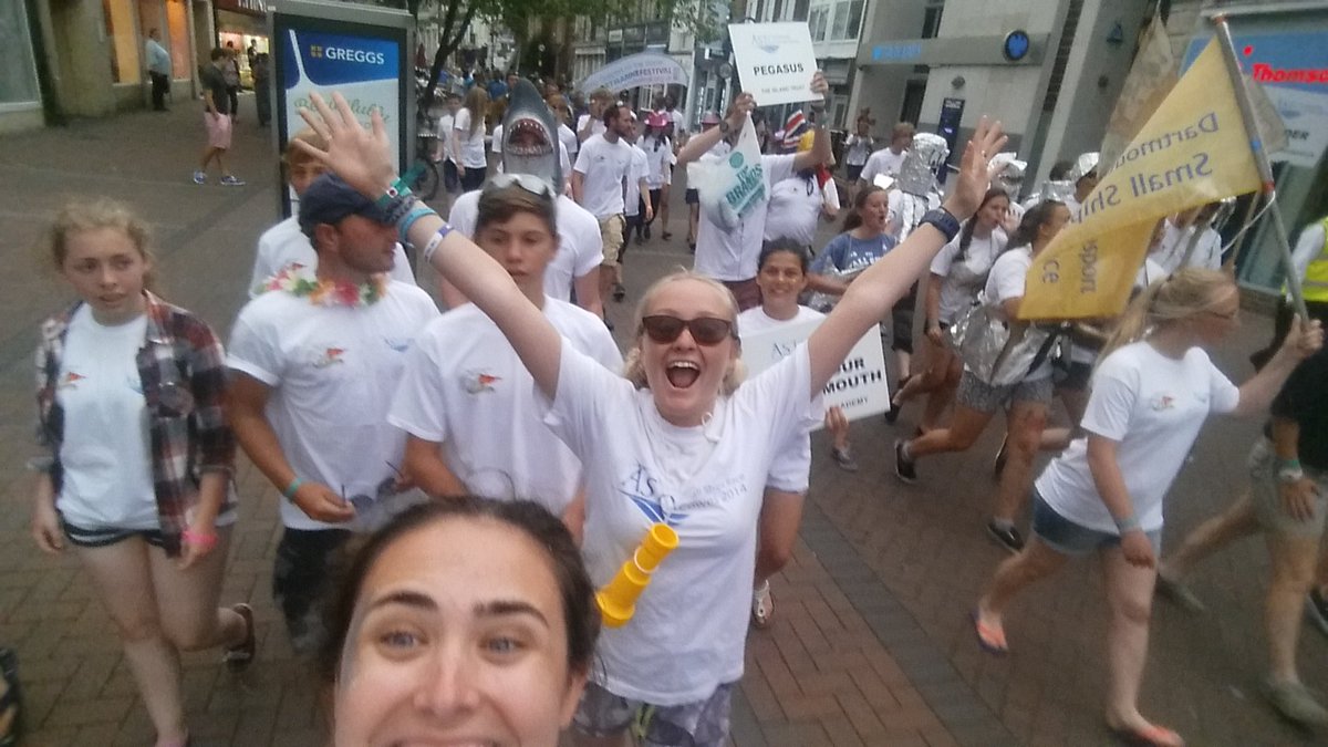 SailStudentLife's tweet photo. #asto #smallshipsrace parade was AMAZING!! https://t.co/zhEL9mbi7z