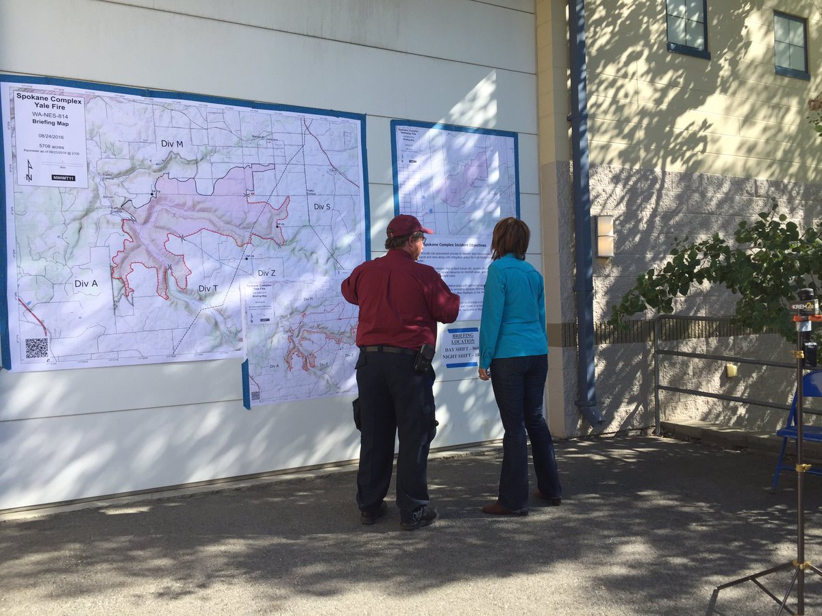 LizBurchTV's tweet photo. .@cathymcmorris getting briefed on the #SpokaneComplexFire @KHQLocalNews https://t.co/F7kUKlAv90