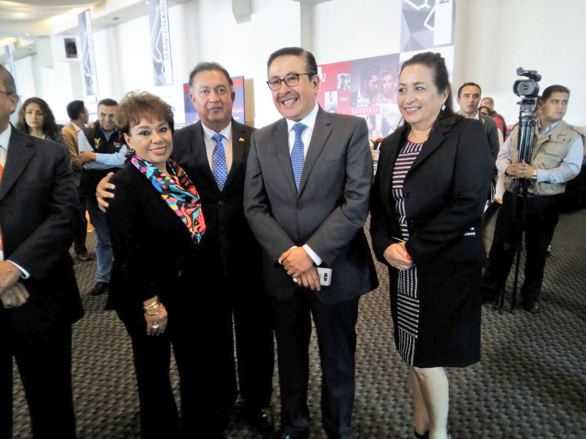 JuanCarlosCCE's tweet photo. Un gusto saludar a Presidentes de Camaras afiliadas al @CCEHidalgo ¡Gracias por acompañarme! https://t.co/qMOc3MkF5Y