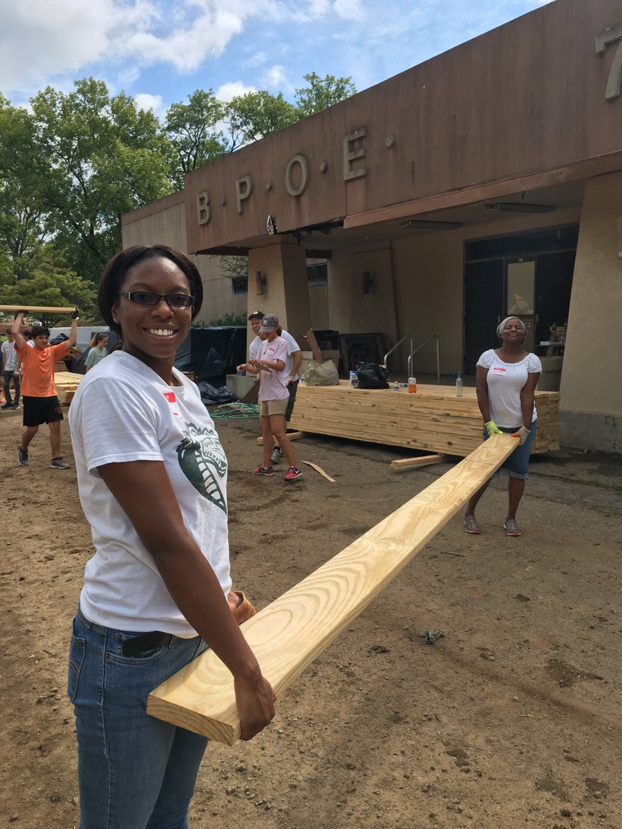 TherapyBham's tweet photo. We Iove seeing our staff helping others outside the clinic! This weekend Danielle worked with Habitat for Humanity! https://t.co/5ooSyFHqOZ