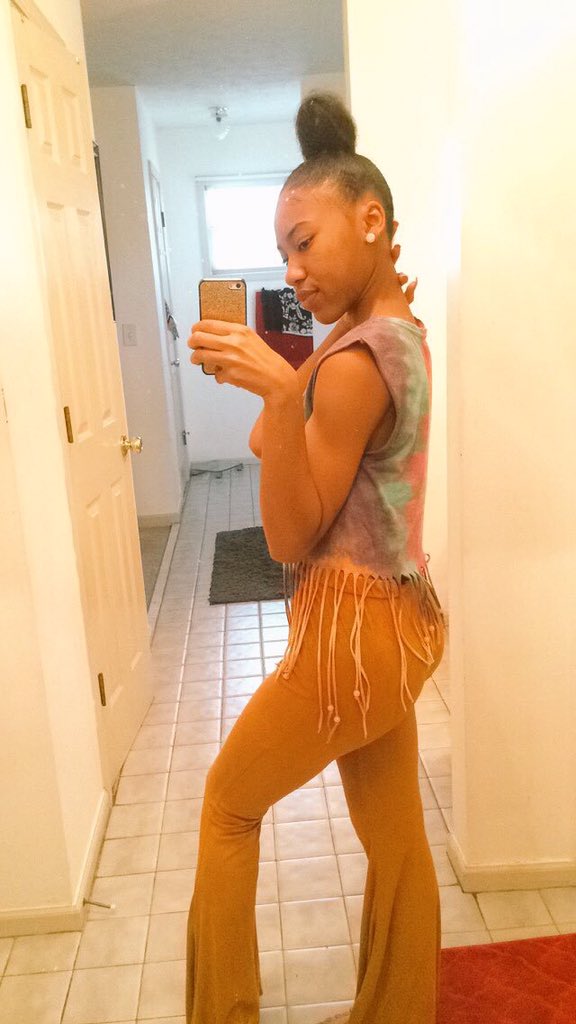 a_gotit's tweet photo. look @ slim🌻 https://t.co/OoSm2iP82R