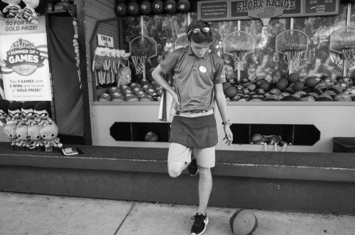brikon's tweet photo. Basketball at Six Flags * *

#people #youngster #kids... #streetphotography https://t.co/Bmxy7UkIDf https://t.co/UUXZCVHItM