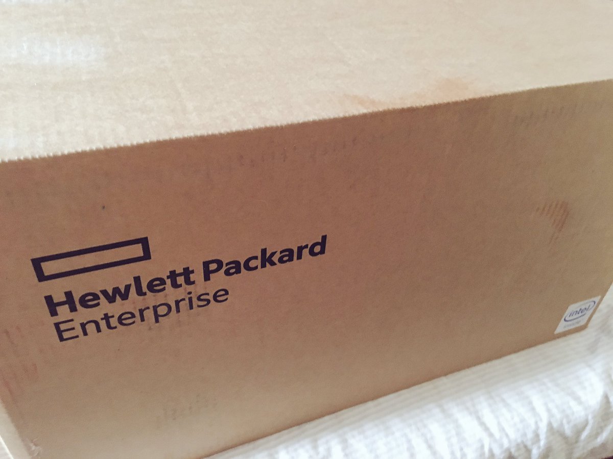 huberalonso's tweet image. Faena para hoy. Configurar #server #vmware #ws2012 #hospital