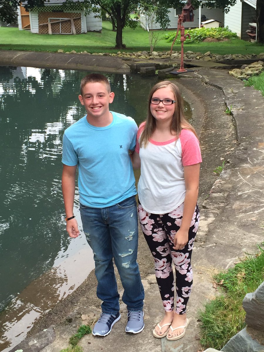 7th and 9th grade.... Where did my babies go😔