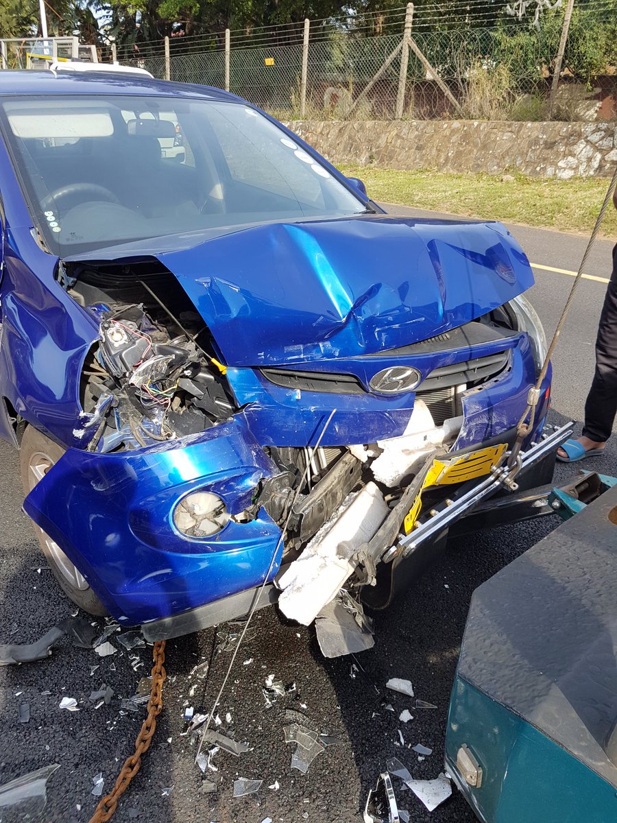 Apparently this kinda impact doesn't result in airbag deployment in a <a href="/HyundaiSA/">Hyundai South Africa</a> i20 2010 model. Pretty shitty.