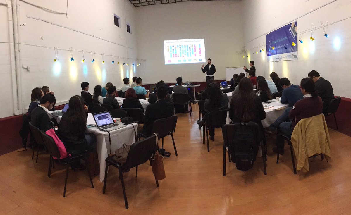 fundcorona's tweet image. Las redes sociales han tenido una gran capacidad de darle relevancia al tema de la educación #HackeaLaEducación