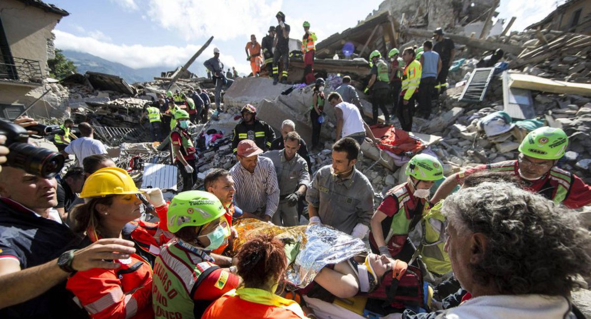 CucharadaD's tweet photo. Italia
Terremoto en Italia  seguido de fuerte replica deja 45 muertos hasta ahora
https://t.co/jTw3tjSdxi https://t.co/lhvR7BBYtf