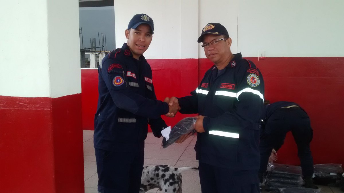 Umecolonzulia's tweet photo. Informe de Gestión Bomberos Municipio Colón Zulia 2016 
https://t.co/rCZ0ahbjWU https://t.co/b7G7MupwB5