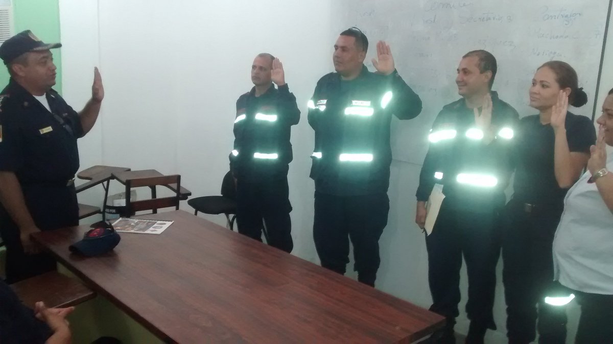 Umecolonzulia's tweet photo. Informe de Gestión Bomberos Municipio Colón Zulia 2016 
https://t.co/rCZ0ahbjWU https://t.co/b7G7MupwB5