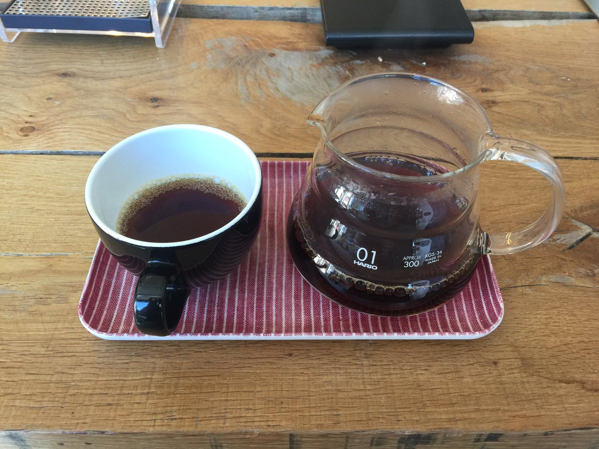WestyOi's tweet photo. Enjoying a natural Ethiopian filter between training sessions at @eleccoffee. Long time no sip. https://t.co/Zmyp0x02WC