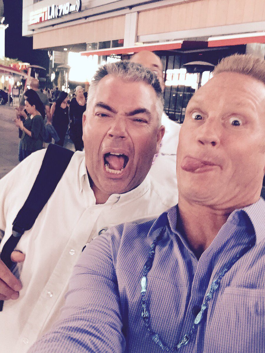 InspectorJV's tweet photo. Evening of fun, with Salt Lake City and #vuspex at #AccelaEngage https://t.co/7LnSsjcEcK