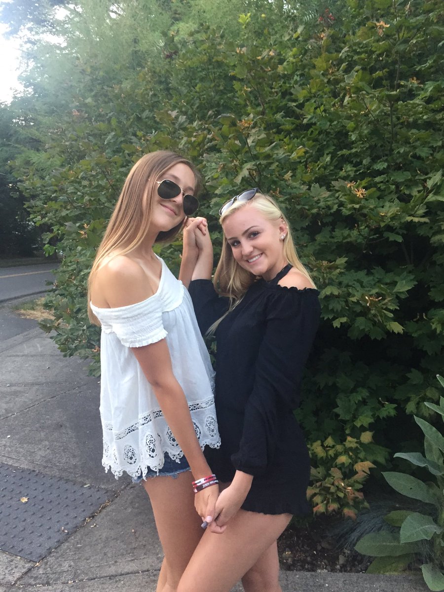 ally_bennett23's tweet photo. huge bday s/o my girl rooney;) hope ur day is perfect thx for the great times😊💘 @amyrooney_ https://t.co/969HQnP8YH