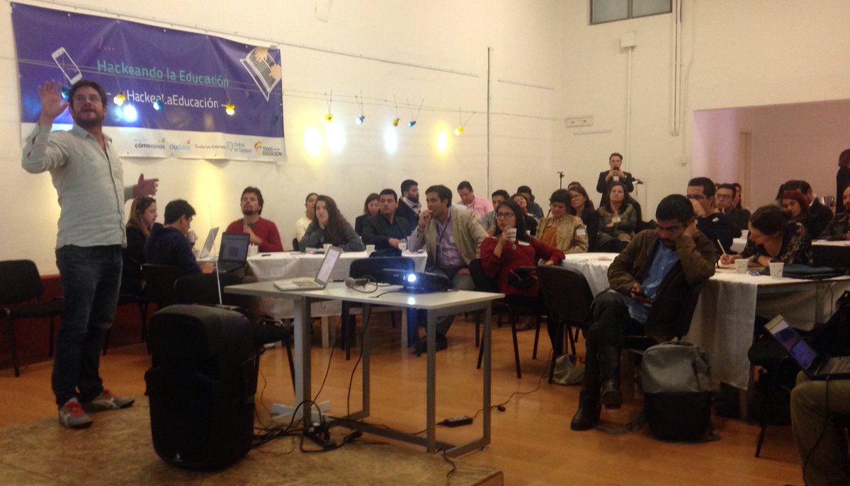 TodosEducacion's tweet image. ¿Cómo estructurar y visualizar los datos? 
Explicamos en #HackeaLaEducación contando historias con datos abiertos