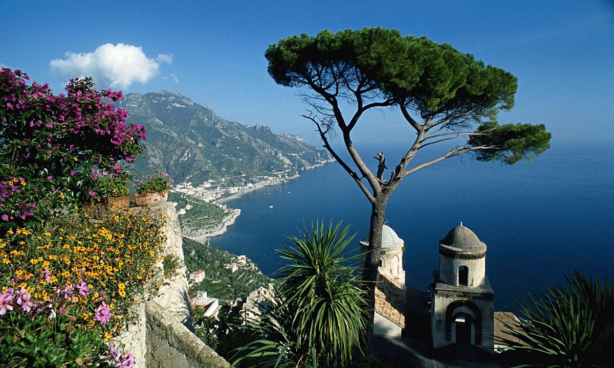 GuardianTravel's tweet photo. Autumn's brilliant in southern Italy: budget Amalfi coast https://t.co/2cY2Y6azDW https://t.co/wQ1rAJsOz8