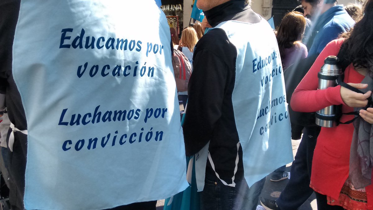 jqnmartinez's tweet photo. #Rosario #ParoDocente #NoAlTarifazo https://t.co/afOEmnVxG5