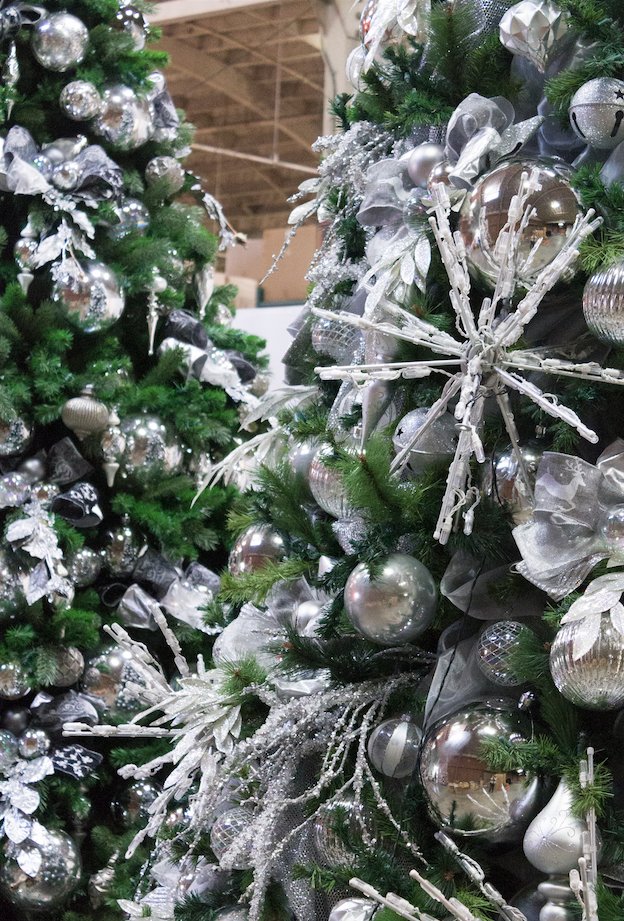 Stop by our Showroom Event anytime today until 5pm for a glimpse into our installations! #AGDisplays