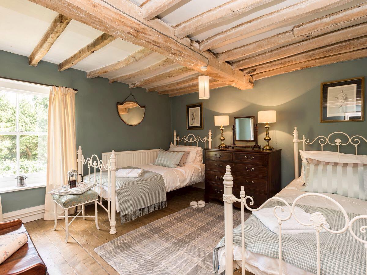 PillarBoxHouse's tweet image. @cottagescom we may be fully booked for August, but check us out for October half term! #HotTub #SkyTV #PetsAccepted