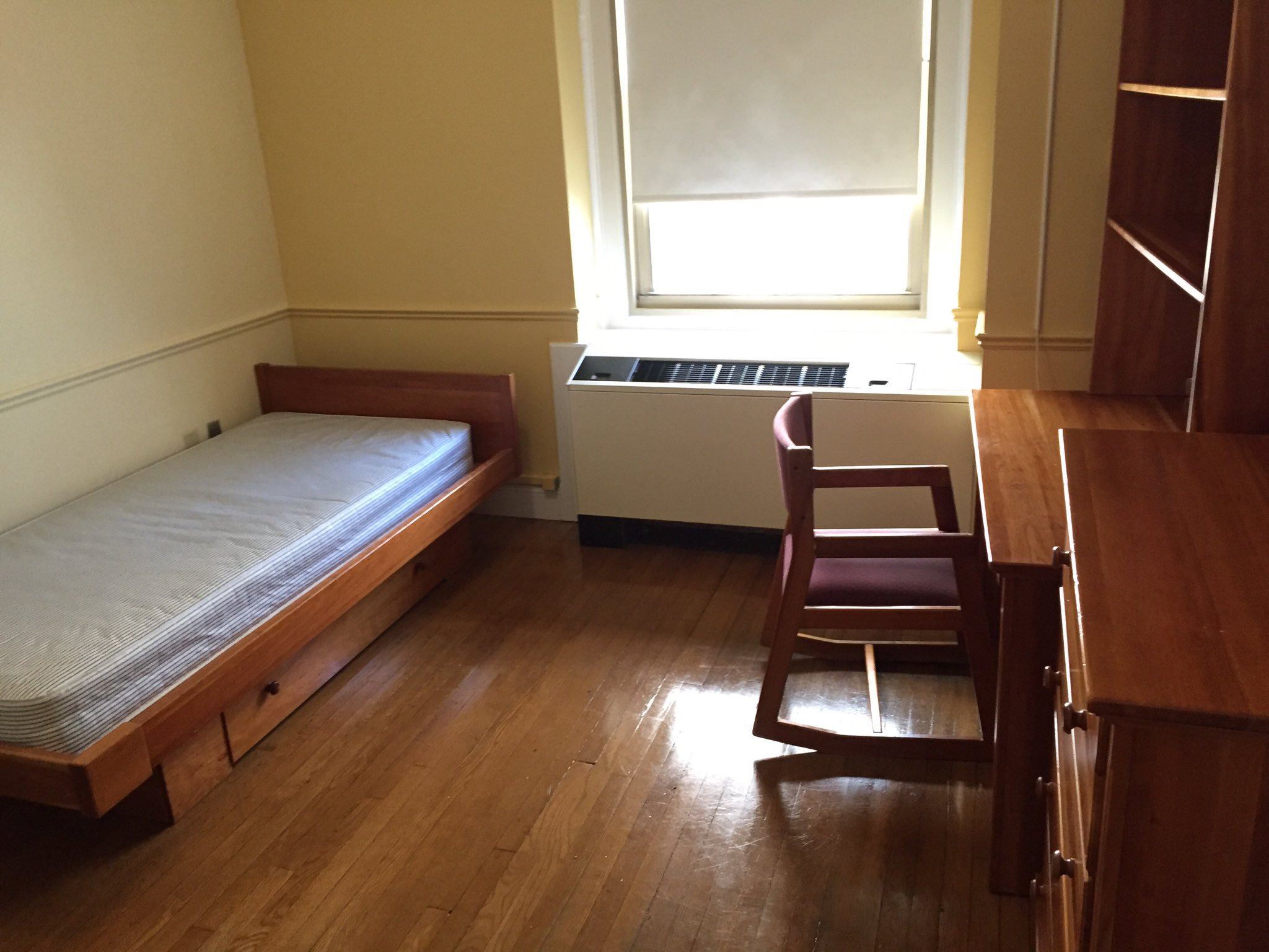 Lattice ラティス Auf Twitter ハーバード医学大学大学院の 学生専用寮の一部屋 風雅な出窓がアクセントとなり 落ち着いた雰囲気を仕上げる 誇りある歴史の中で 努力を蓄積していく数多の生徒達を見守ってきたこの空間は 彼らに培われたその叡智に満ちている Lattice ラティス Auf Twitter ハーバード医学大学大学院の 学生専用寮の一部屋 風雅な出窓がアクセントとなり 落ち着いた雰囲気を仕上げる 誇りある歴史の中で 努力を蓄積していく数多の生徒達を見守ってきたこの空間は 彼らに培われたその叡智に満ちている