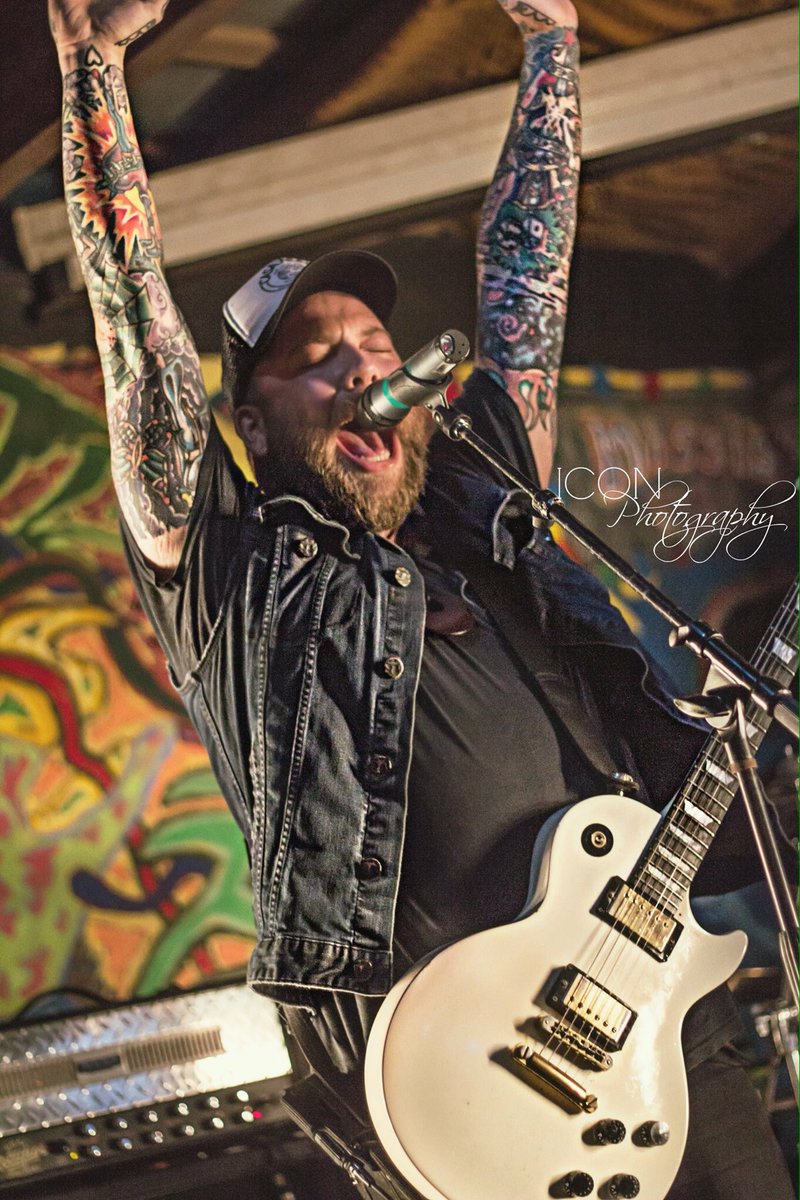Spreading the Holy Ghost in Lubbock, TX tonight at Jake's Backroom!
@islander_band 
@TFP_tweets
#powerundercontrol