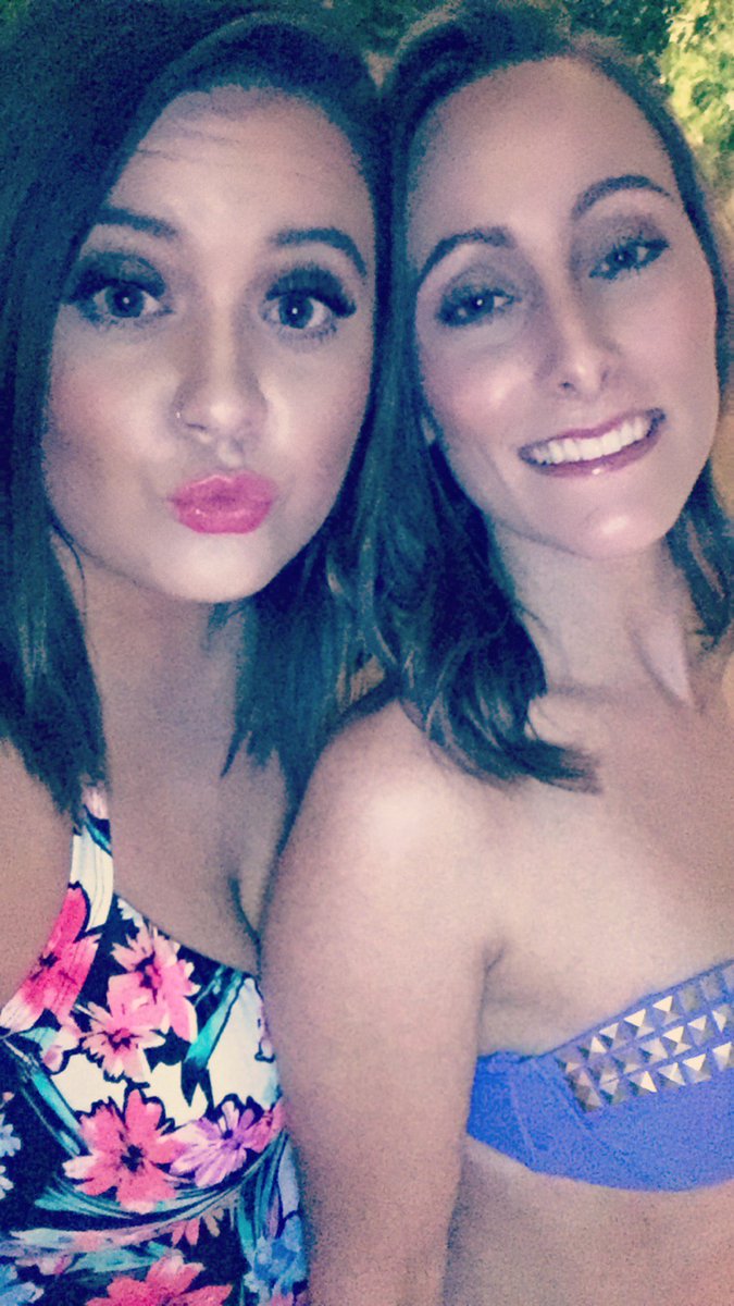 westfallashley7's tweet photo. Babes 😍😘 love this girl #tyrabeauty #mua #FierceUp https://t.co/fFM7mFHSK1
