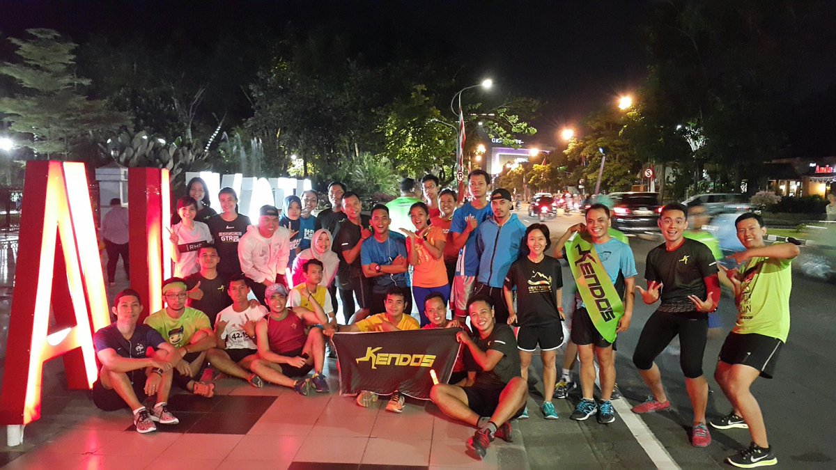 Kendos Night Run edisi H-4 Bali Marathon. See you next week guys!! #NdosMBM