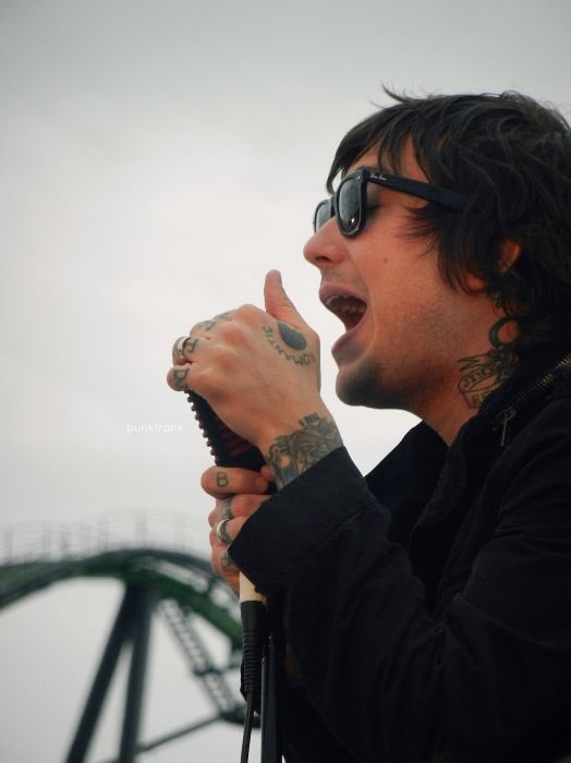 frnkworldwide's tweet photo. 2013 Deathspells era Frank https://t.co/0dSMTi8CnA